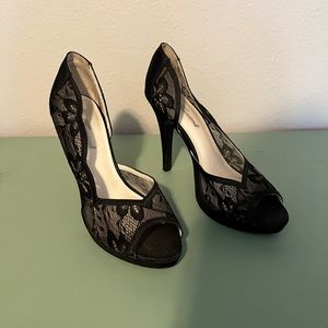 Size 8.5 peep toe black lacey heel